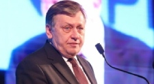 250419- CRIN ANTONESCU, NE RĂSPUNDE! DE CE A LIPSIT DIN POLITICĂ?